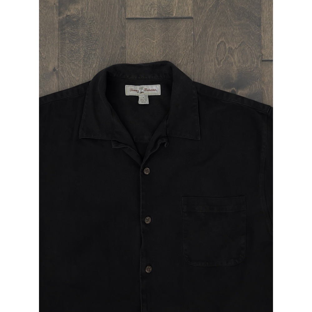 Tommy Bahama Mens Size S 100% Silk Shirt Black Hawaiian Button Down Short Sleeve